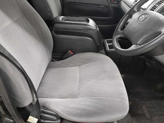 2011 Toyota HIACE VAN Super -GL - Image 8