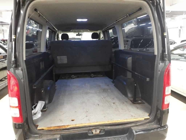 2011 Toyota HIACE VAN Super -GL - Image 9
