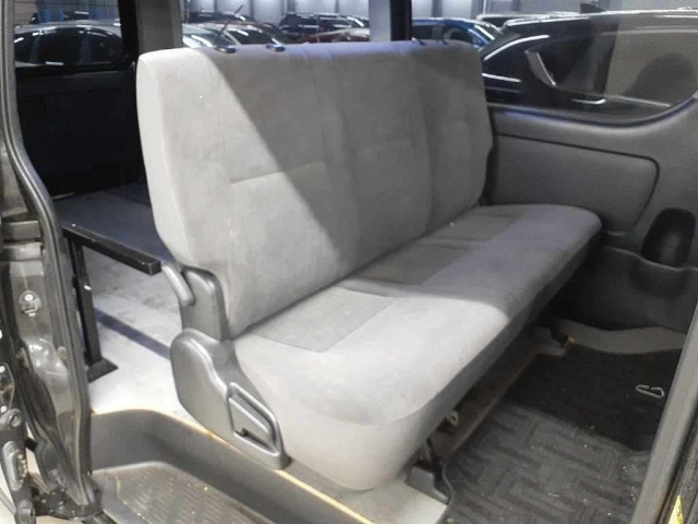 2011 Toyota HIACE VAN Super -GL - Image 10
